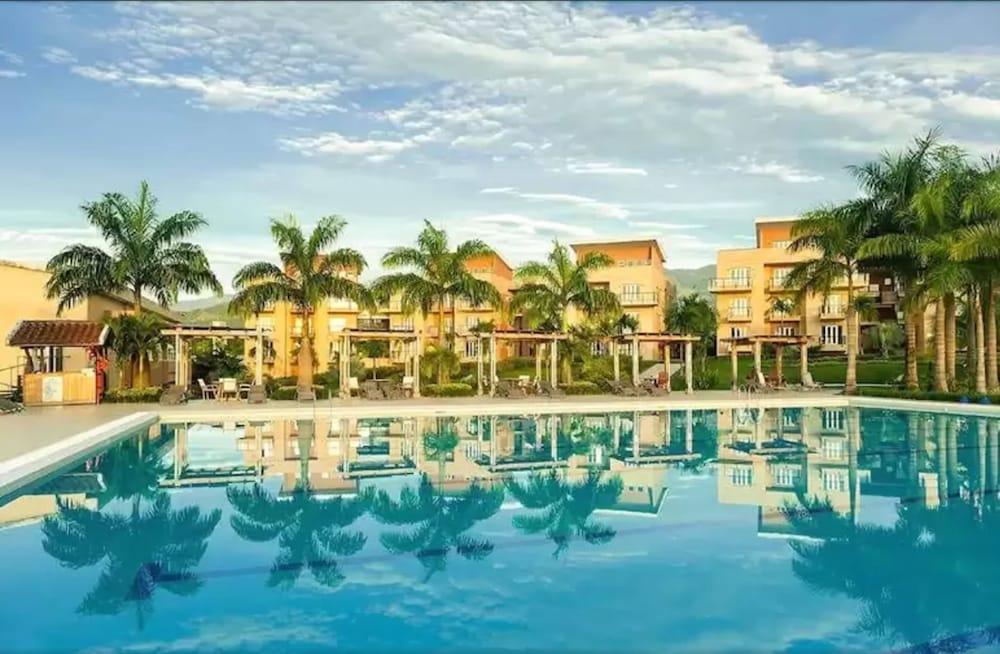 Wyndham Garden Villavicencio Restrepo  Exteriör bild
