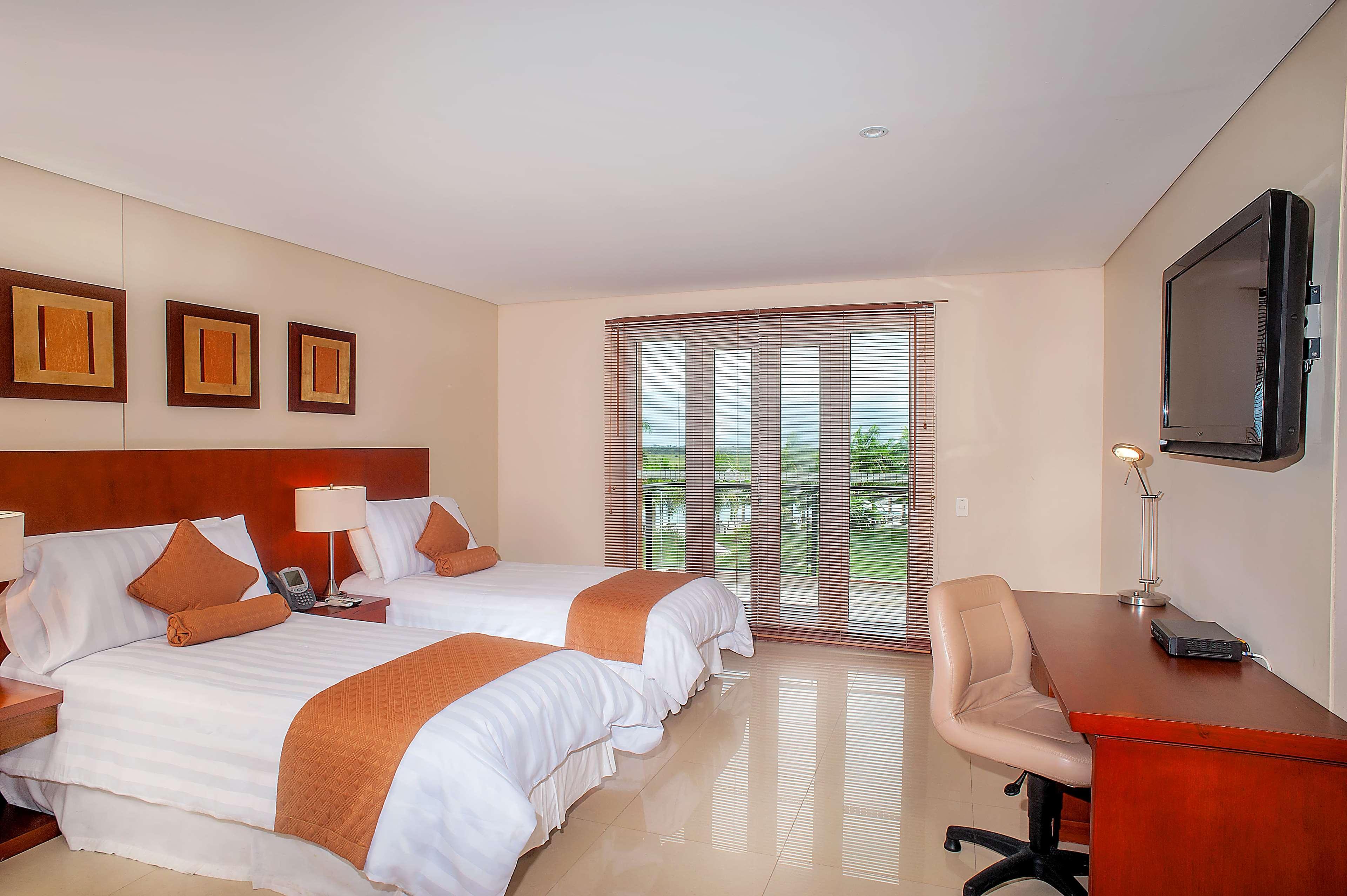 Wyndham Garden Villavicencio Restrepo  Exteriör bild